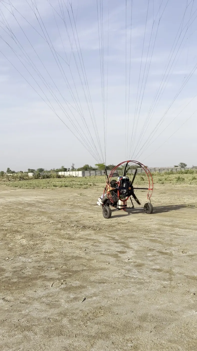 Canopy Opening from supplied Glide and Fly motor paragliding media