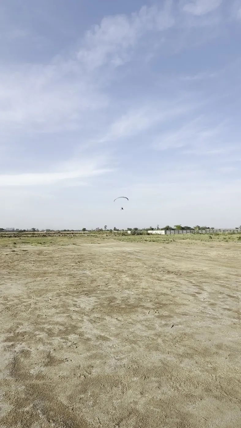 Return to Field from supplied Glide and Fly motor paragliding media